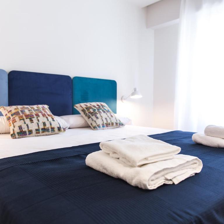 The Lucky Flats - Luceros - Three-Bedroom Apartment - 40