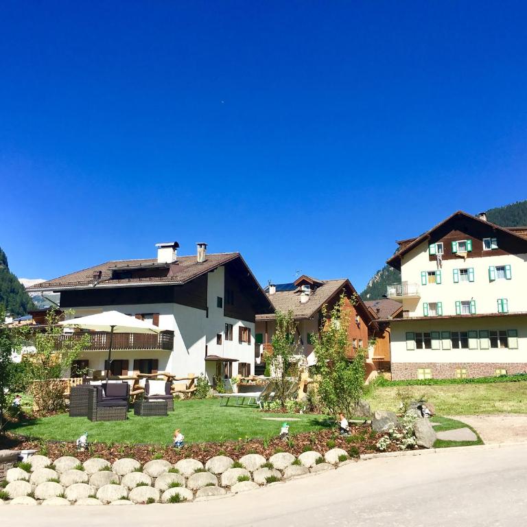 Central Apartment Canazei - Appartamento con 3 Camere da Letto e Vista Montagna - 41