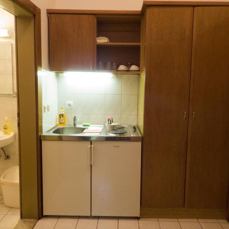 Studio Apartments "Chess Club Bosna" - Studio s Pogledom na Vrt - 10