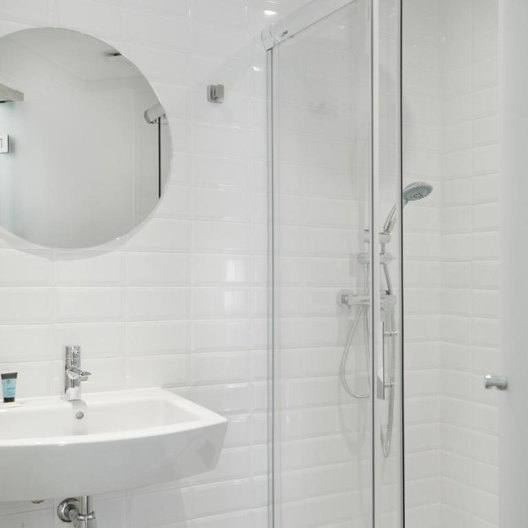 Som Nit Triomf - Double or Twin Room with Balcony - 14