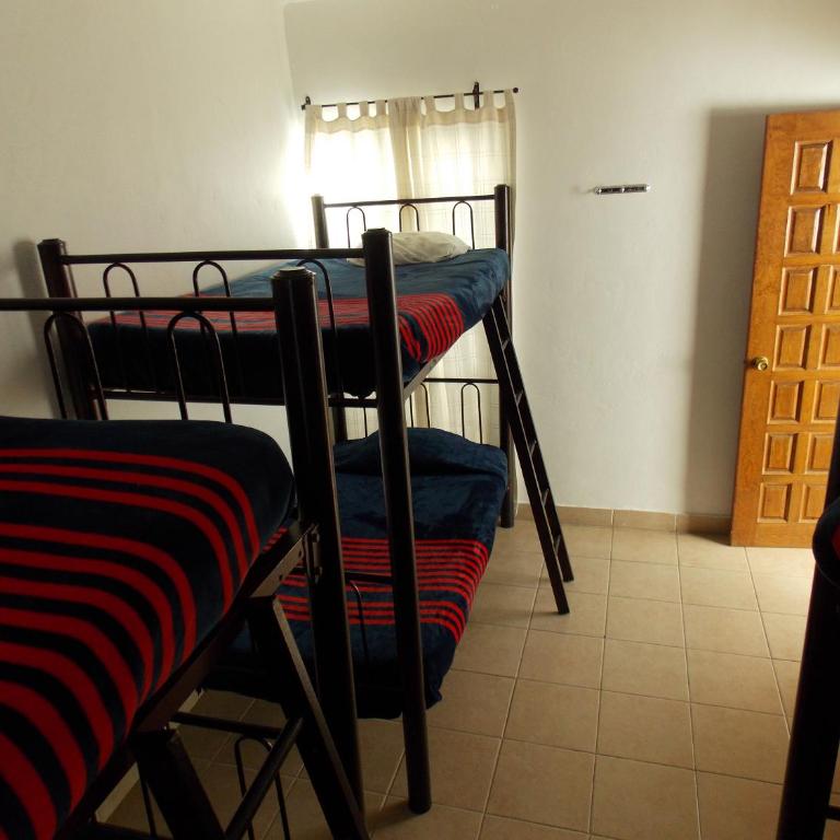 Hostel Inn - Cama en habitación compartida mixta de 6 camas - 6