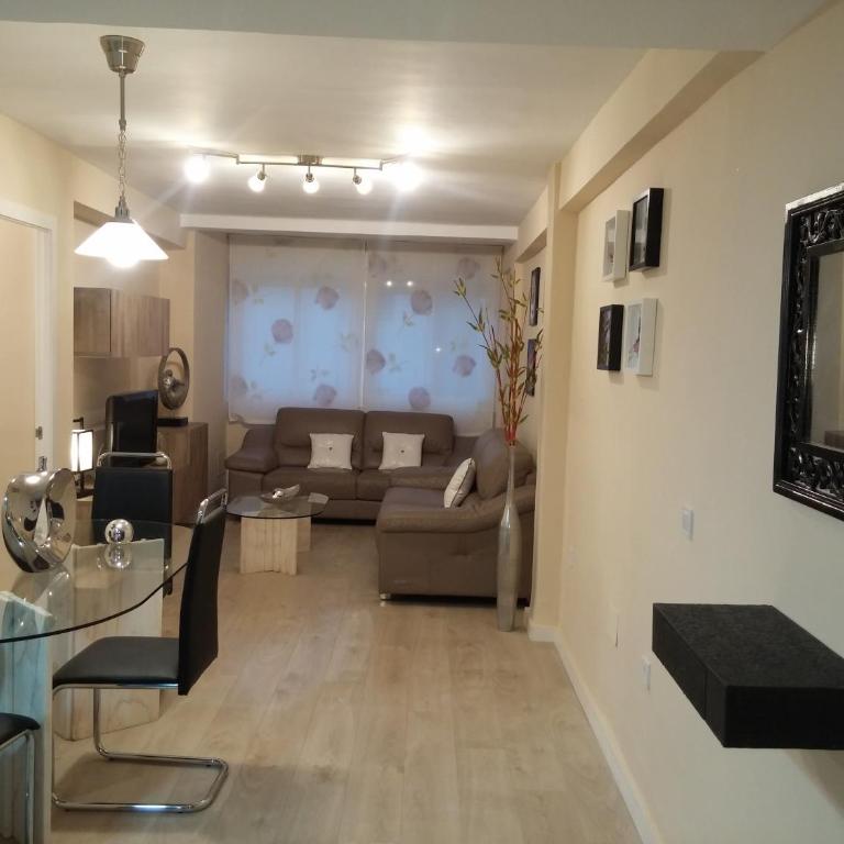 Piso Cerca De La Playa - Apartamento de 3 dormitorios - 1