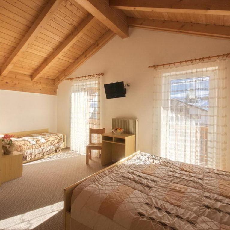 Hotel Vallechiara - Camera Familiare (2 Adulti + 1 Bambino) - 4