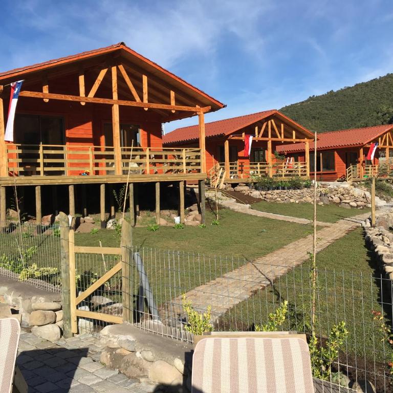 Los Quenes River Lodge - Two-Bedroom Cottage - 1