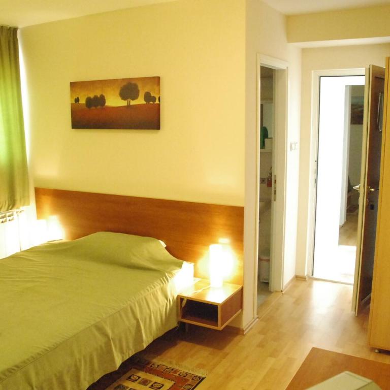 Villa Nevenka Rooms - Dvokrevetna Soba sa Bračnim Krevetom - 4