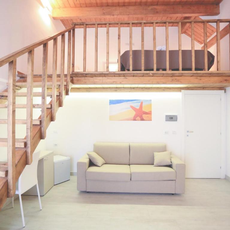 IL VIAGGIATORE VIA INDIPENDENZA B&B - Deluxe Quadruple Room - 8