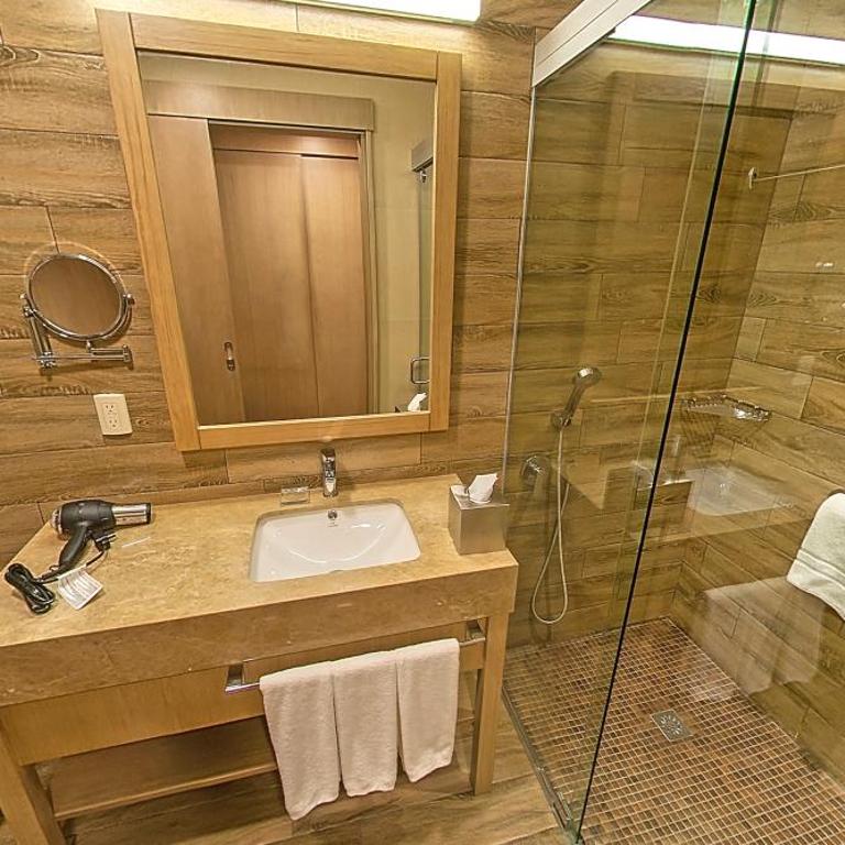 Radisson Hotel Guayaquil - Habitación Doble con 2 camas dobles - No fumadores - 3