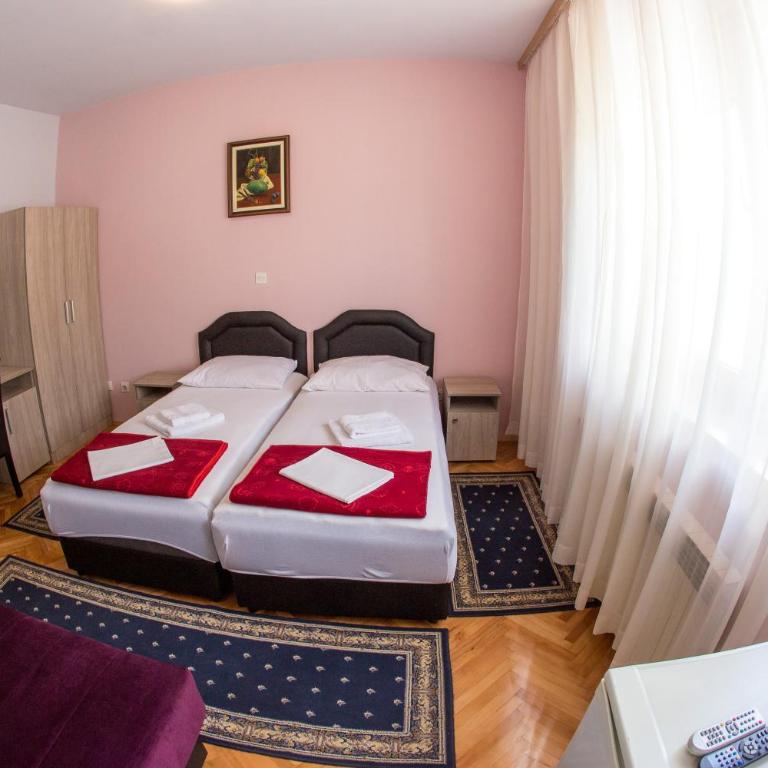 Guesthouse Blue Coast - Standardna Dvokrevetna Soba sa Bračnim Krevetom/Zasebnim Krevetima - 2