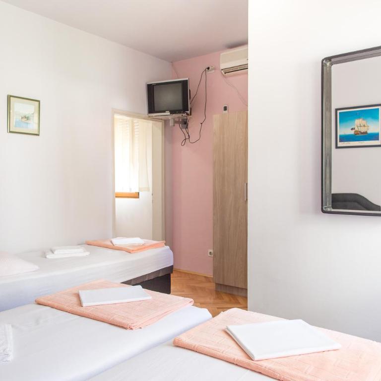 Guesthouse Blue Coast - Standardni Trokrevetni Studio - 16