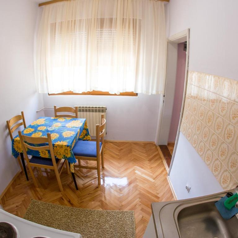 Guesthouse Blue Coast - Standardni Trokrevetni Studio - 2