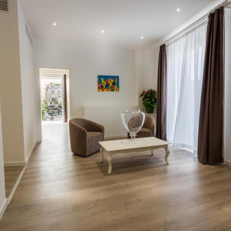 Porta Maqueda - Suite King con Balcone - 9
