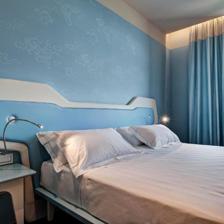 JR Hotels Bari Grande Albergo delle Nazioni - Camera Matrimoniale con Vista Mare - 5