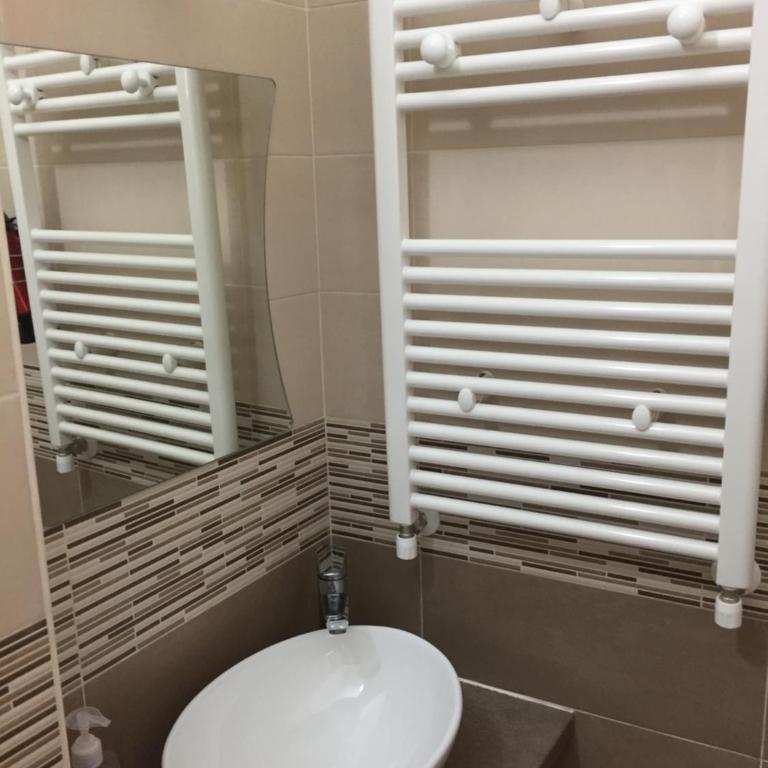 Berenice - One-Bedroom Apartment - 4