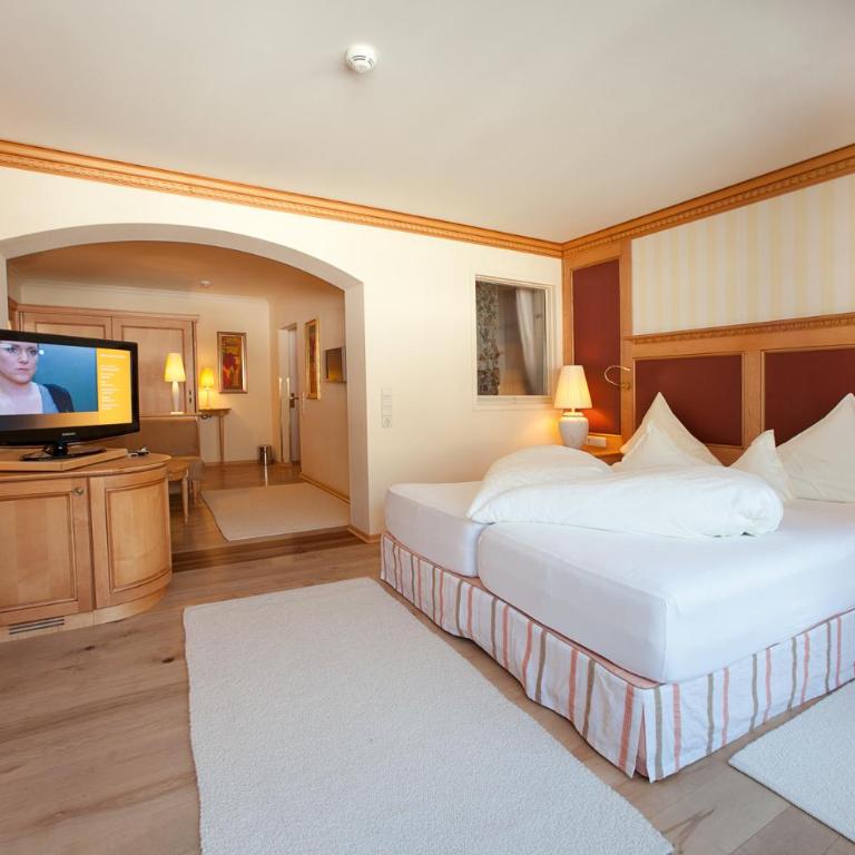 Wellnessresidenz Alpenrose - Deluxe Doppelzimmer mit Balkon - 7
