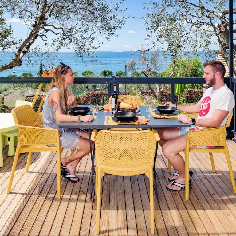 La Rocca Camping Village - Suite in Casa mobile con Giardino e Vasca Idromassaggio - 13
