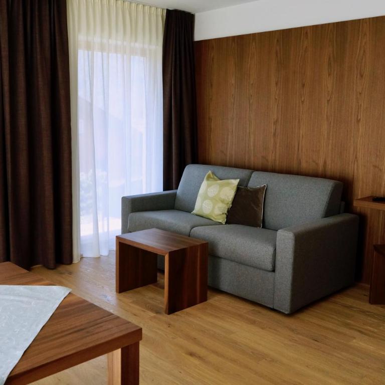 Residence Larciunei - Appartamento con 1 Camera da Letto e Vista Giardino - 8