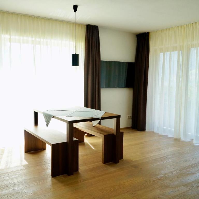 Residence Larciunei - Appartamento con 1 Camera da Letto e Vista Giardino - 11