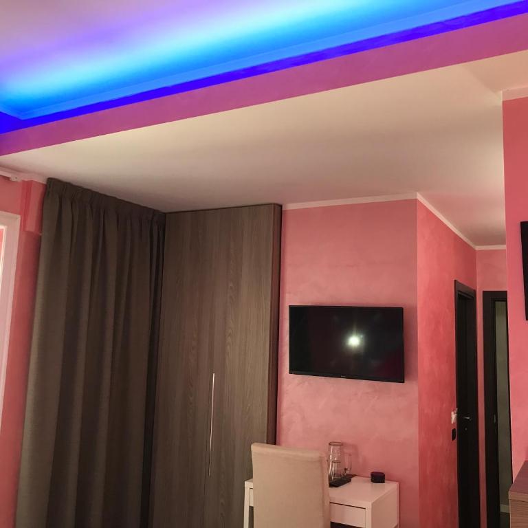 B&B Roma - Double Room with Private Bathroom - 1