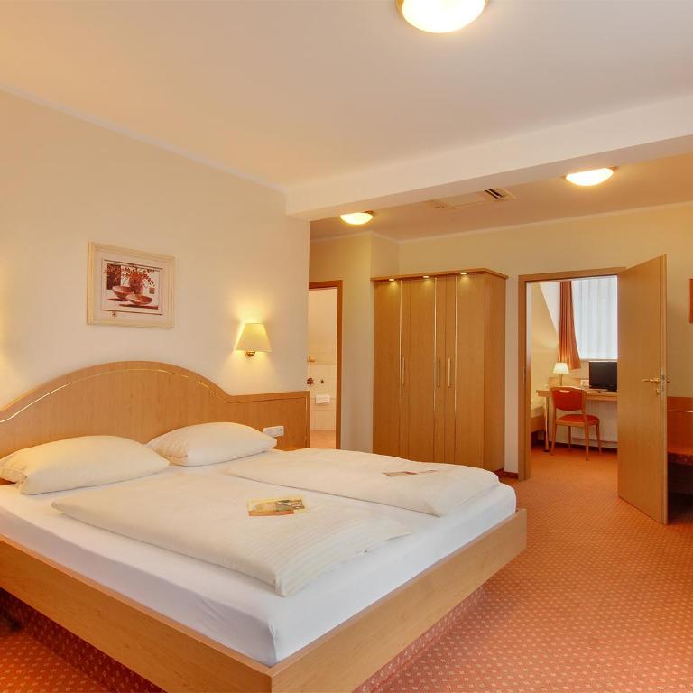 Hotel Kriemhild am Hirschgarten - Superior Suite - 1