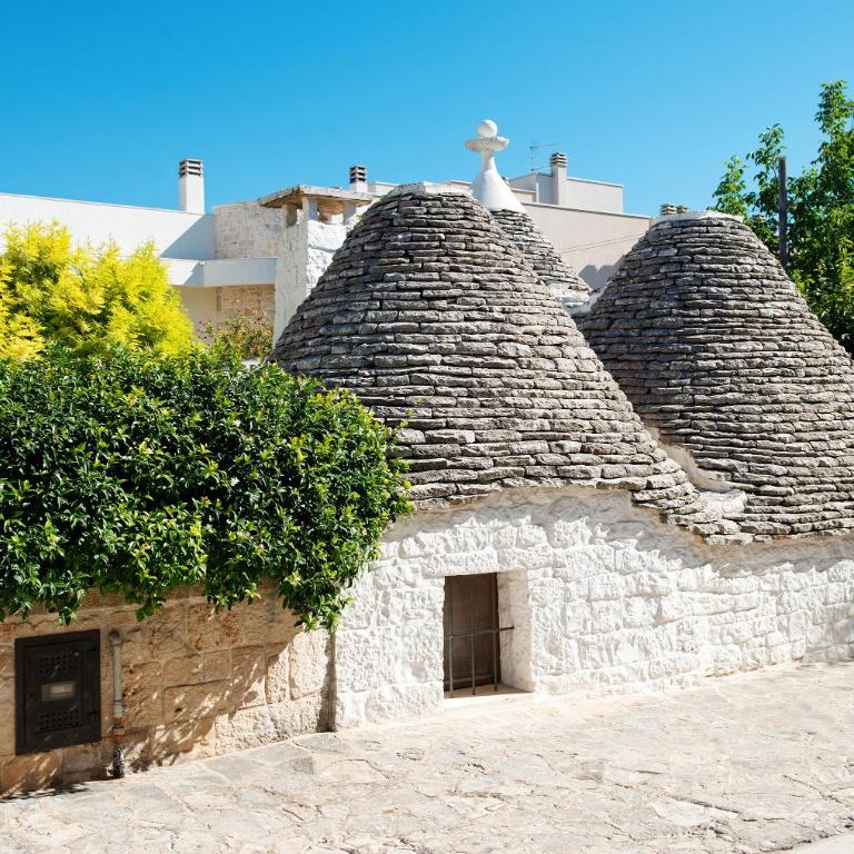 Trullo Giardino Fiorito - Camera Matrimoniale con Vista Giardino - 8