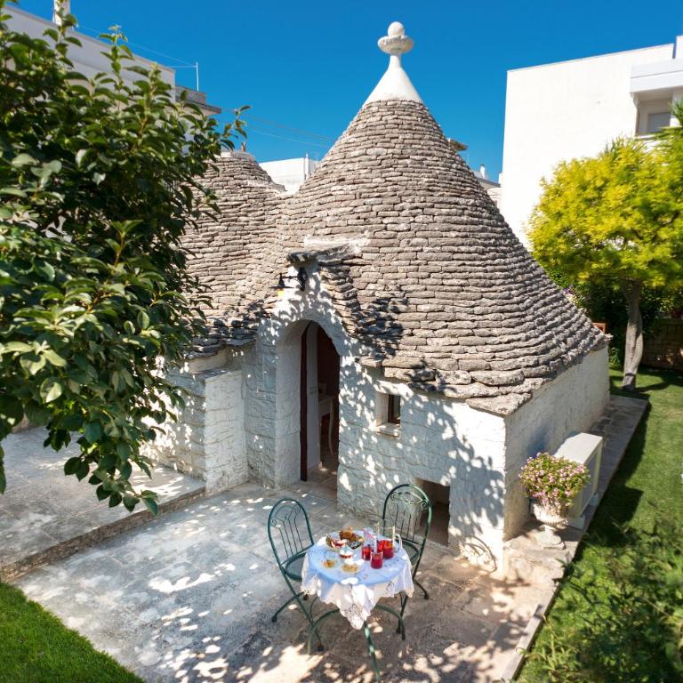 Trullo Giardino Fiorito - Camera Matrimoniale con Vista Giardino - 5