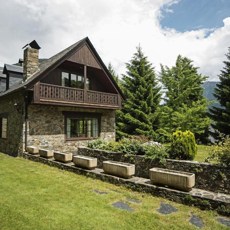Chalet in Vielha near Baqueira Ski Resort - Casa de 4 dormitorios - 1