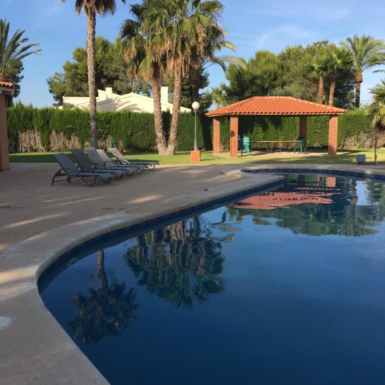 Chalet Beach and Golf Santa Pola Alicante Jupalca - Casa de 5 dormitorios - 85