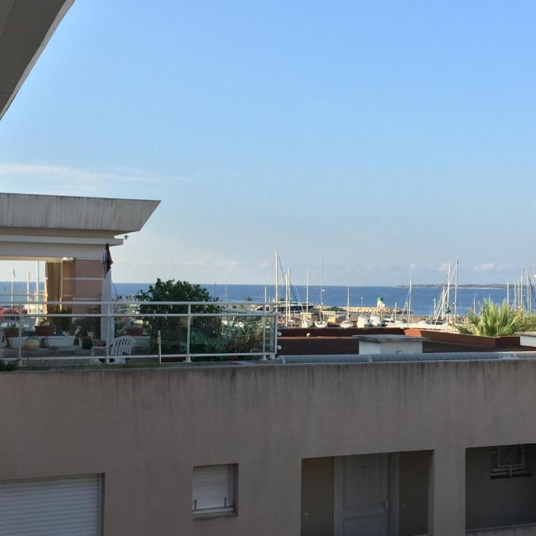 Cozy Apartment sea view Air Cond Renovated in 2026 - Appartement - Vue sur Mer - 15