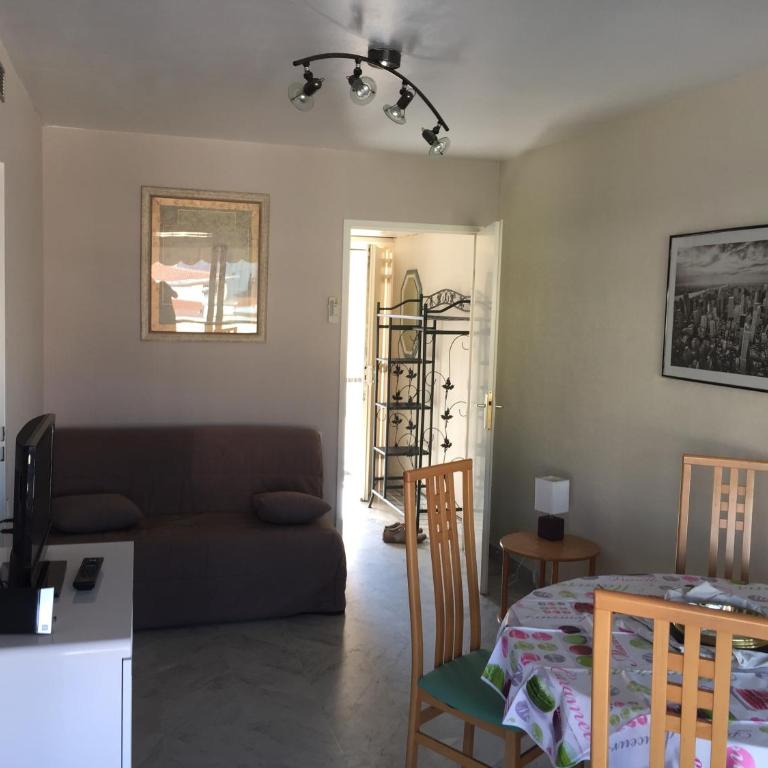 Cozy Apartment sea view Air Cond Renovated in 2026 - Appartement - Vue sur Mer - 18
