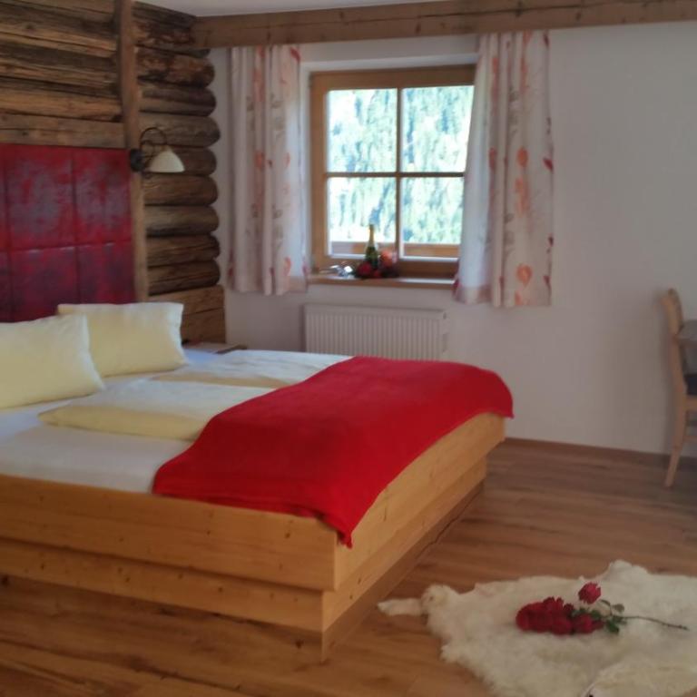 Pension Hedegghof - Doppelzimmer mit Balkon - 4