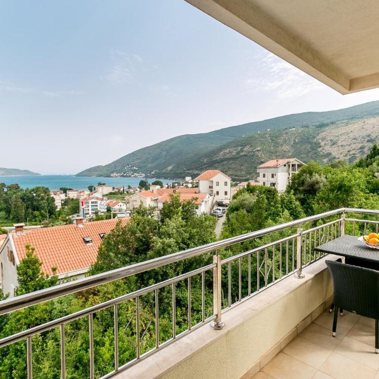 Apartments Lille - Family Studio with Balcony and Sea View - 5