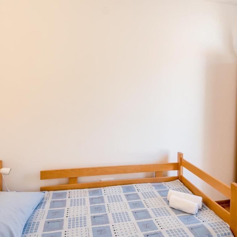 Apartments Lille - Two-Bedroom Apartment with Sea View - 1
