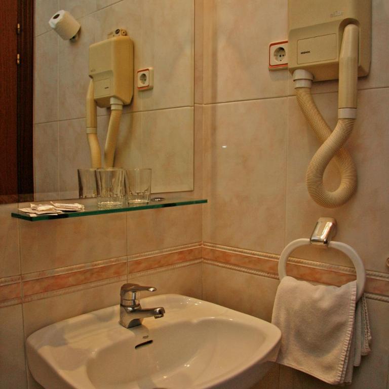 Hostal Victoria II - Single Room - 1