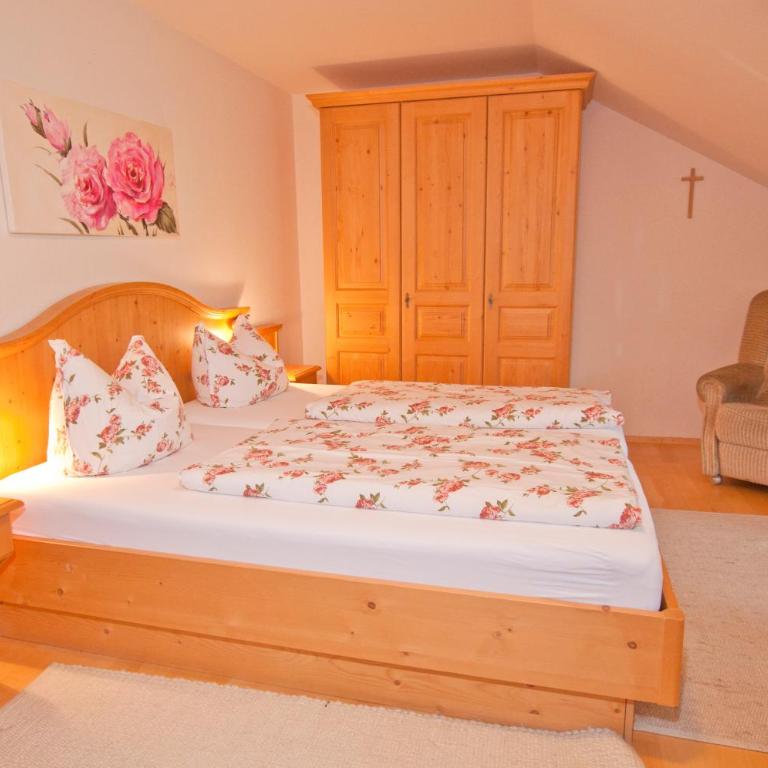 Biohotel BERGHÜS - Superior Doppelzimmer mit Bergblick - 3