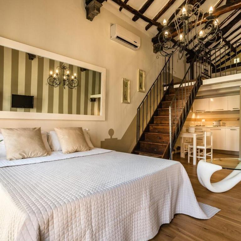 Oisife Apartments - Apartment - Split Level - 10