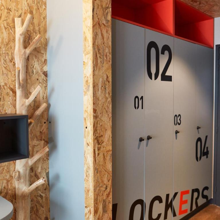 Moontain Hostel - Chambre Quadruple Exclusive avec Salle de Bains Commune - 8