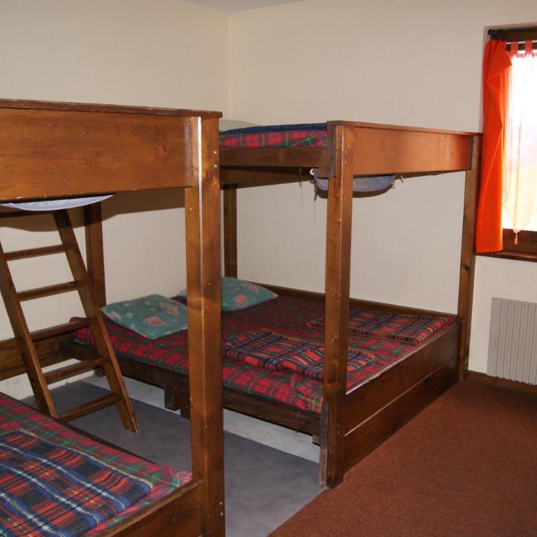 Hotel Restaurant du Crêt - Bett im gemischten Schlafsaal mit 10 Betten - 16