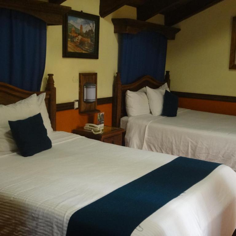 Hotel Tradicional - Standard Quadruple Room - 6
