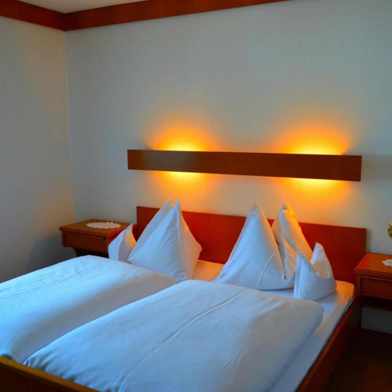 Hotel Kristall - Camera Matrimoniale con Balcone - 1