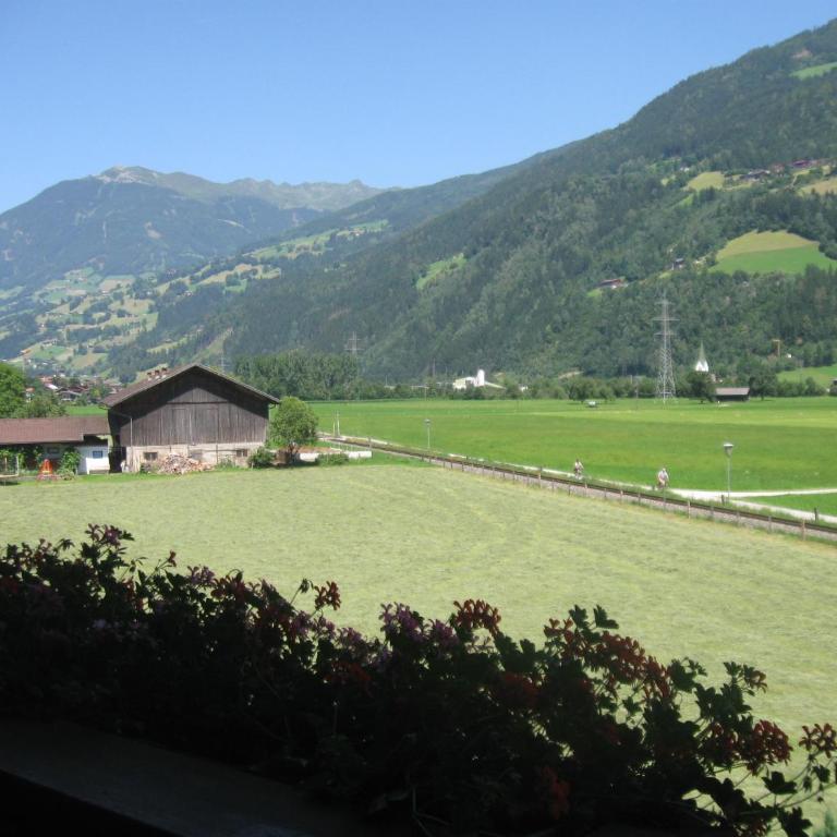 Ferienwohnungen Hauser Reinhilde - Apartment mit Blick auf die Berge - 23