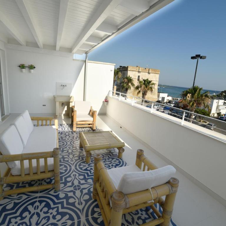 Latino Rent Room B&B vista mare - Camera Matrimoniale con Terrazza e Vista Mare - 14
