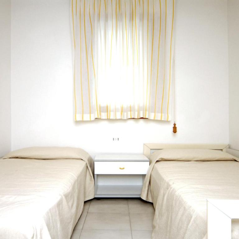 Albatros - Two-Bedroom Apartment - 9