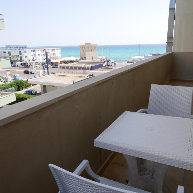 B&B Ariosto - Camera Matrimoniale con Vista Mare - 5