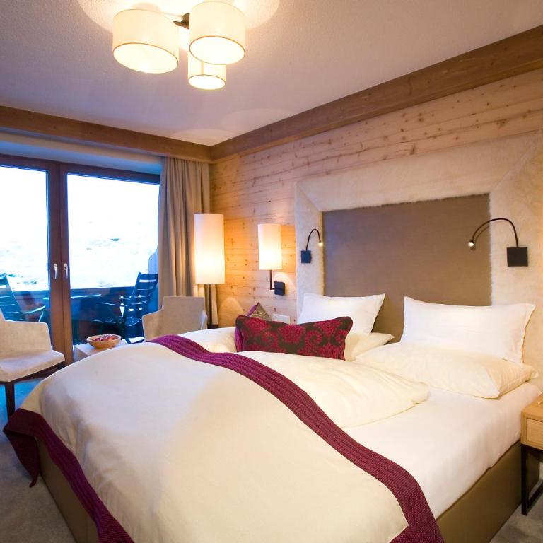 Aktiv- & Wellnesshotel Bergfried - Deluxe Doppelzimmer - 1