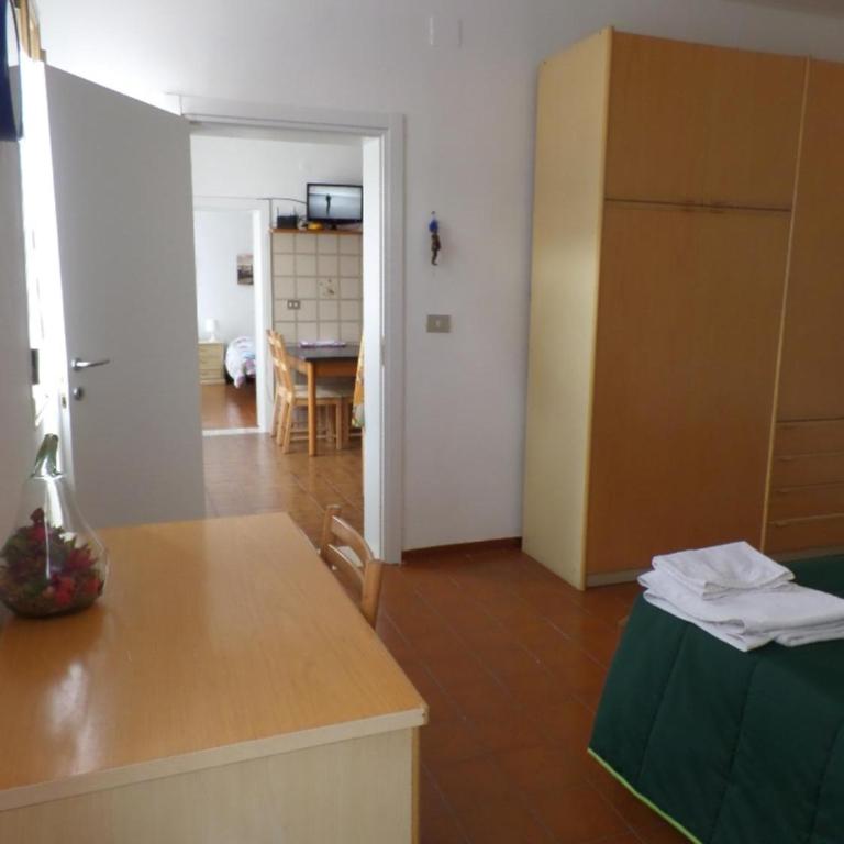 Apartment Essence of Venice - Two-Bedroom Apartment - 34