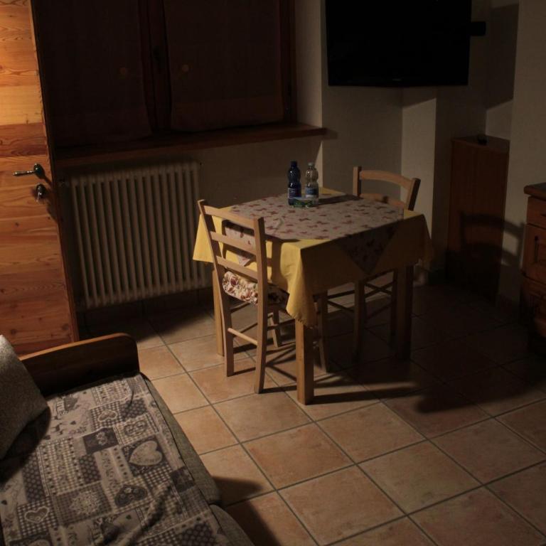 B&B Villa Dalegno - Camera Matrimoniale/Doppia con Letti Singoli - 10
