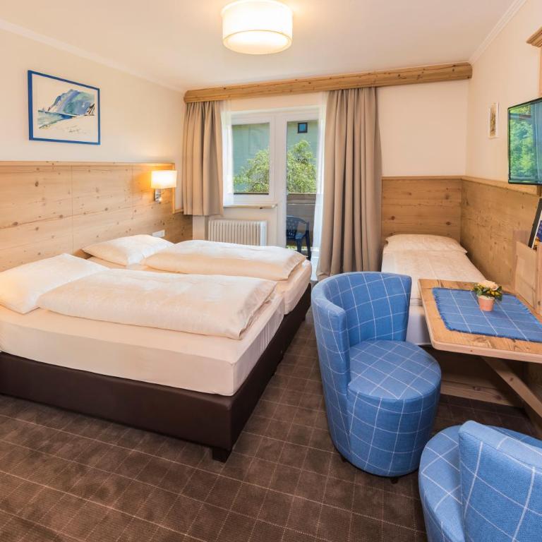 Hotel Garni Entstrasser - Double Room with Extra Bed and Balcony - 3
