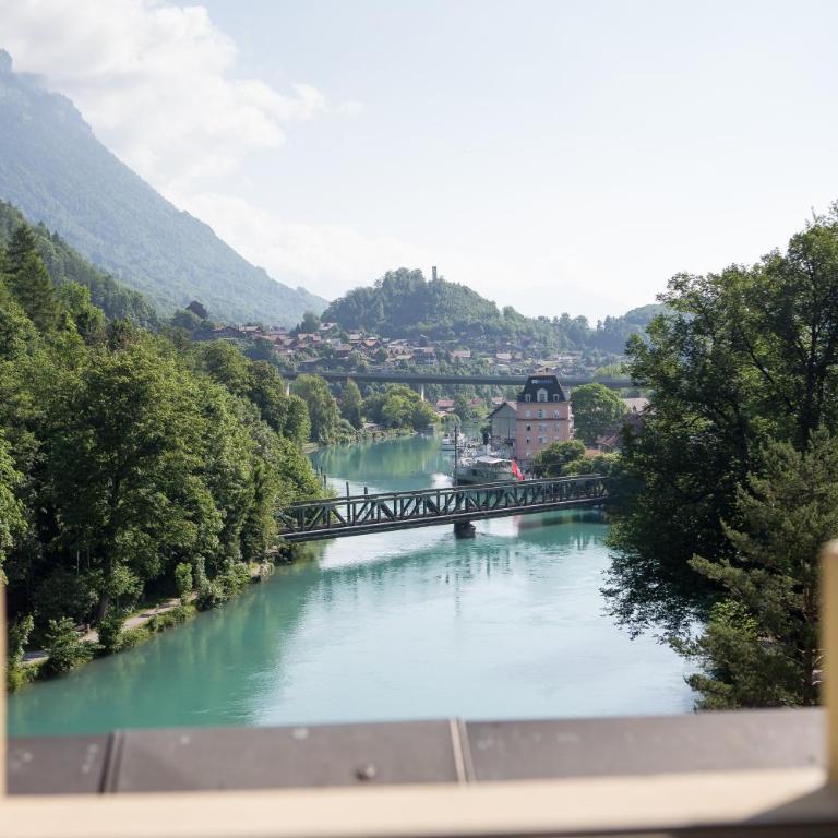 Grand Hotel Beau Rivage Interlaken - Zimmer mit Kingsize-Bett und Flussblick - 7