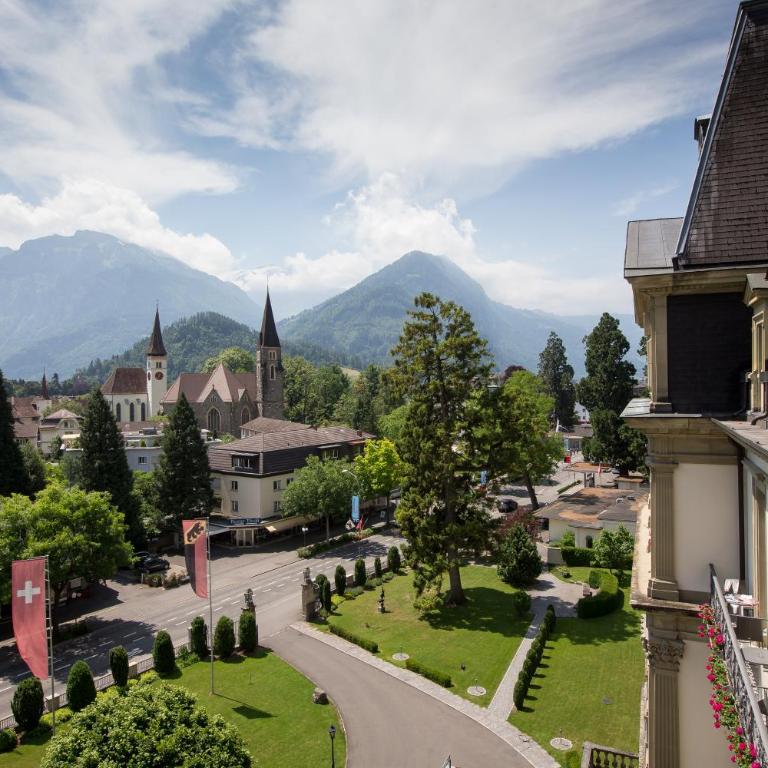 Grand Hotel Beau Rivage Interlaken - Deluxe Zimmer mit Kingsize-Bett und Bergblick - 10
