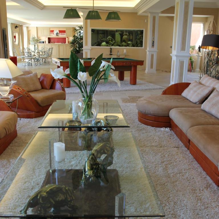 Propriété Prestige Mougins Cannes Hammam sauna, SPA,DISCOTHEQUE salle de Cinéma - Deluxe Villa - 35